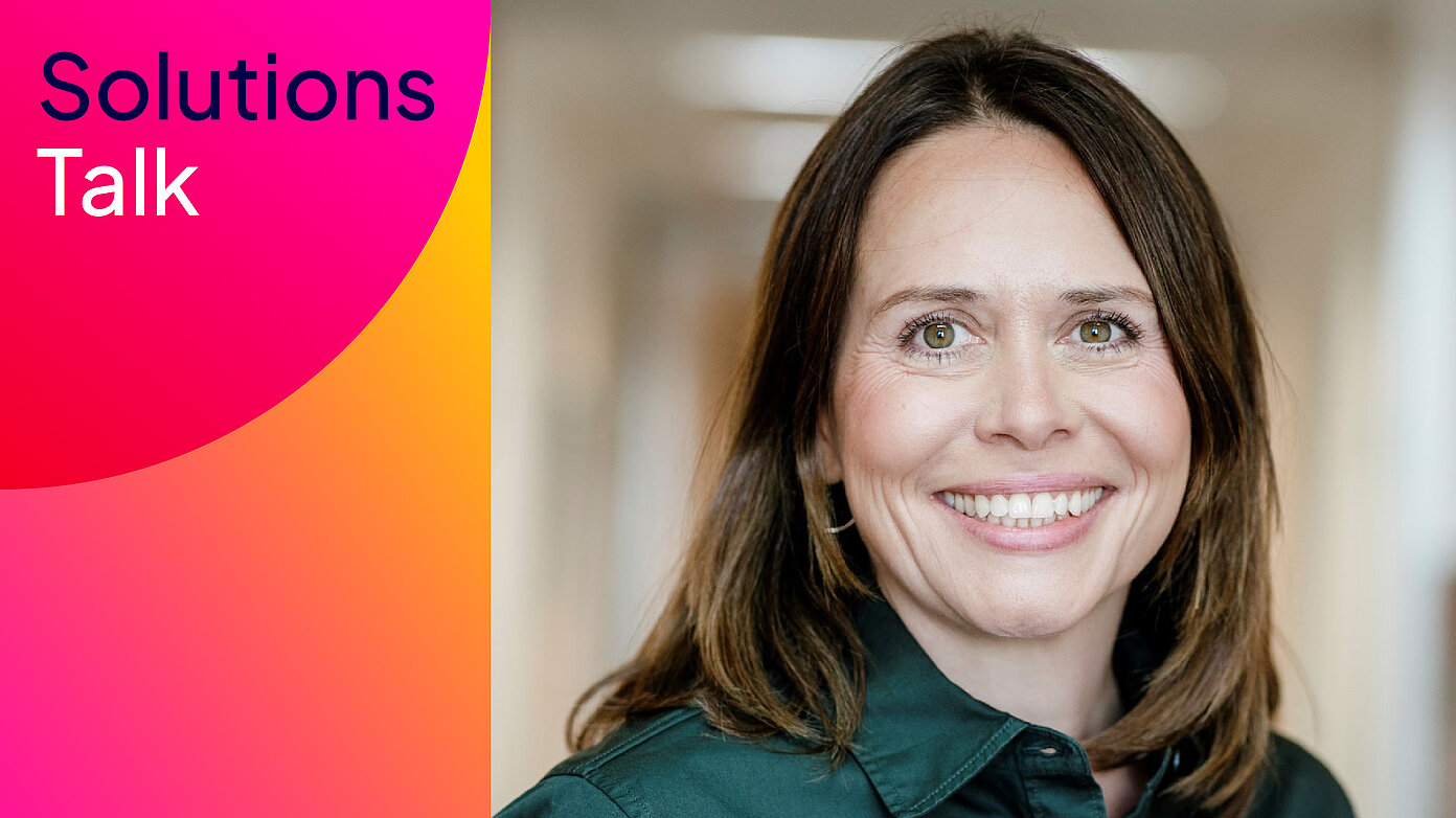 Porträt von Elena, Bereichsleiterin HR-Management bei der FI-SP, im Podcast SolutionsTalk zur Arbeitgeberkultur